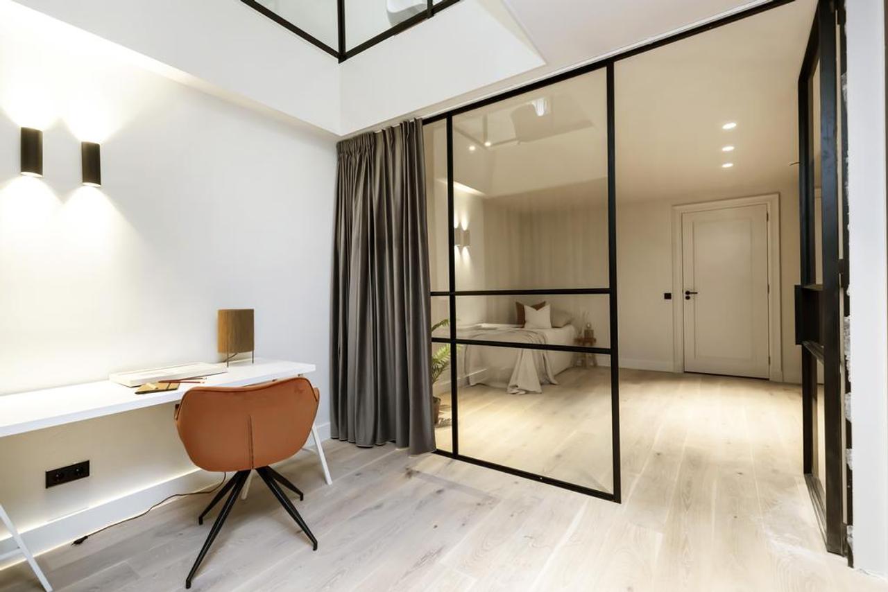 129 m² Living in Amsterdam's Canal District - Image 20