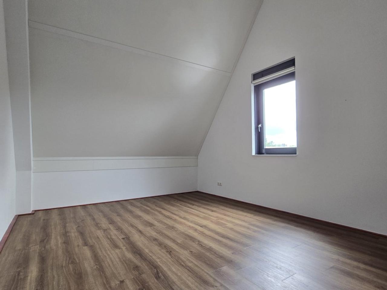 148 m² huis met 5 slaapkamers en tuin - Afbeelding 18