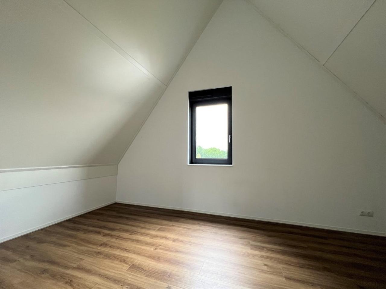 148 m² huis met 5 slaapkamers en tuin - Afbeelding 19