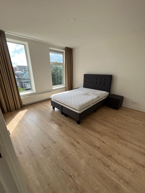 Furnished Student Apartment with Roof Terrace - Image 26