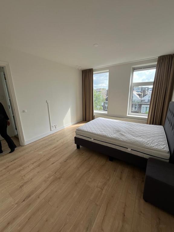 Furnished Student Apartment with Roof Terrace - Image 27