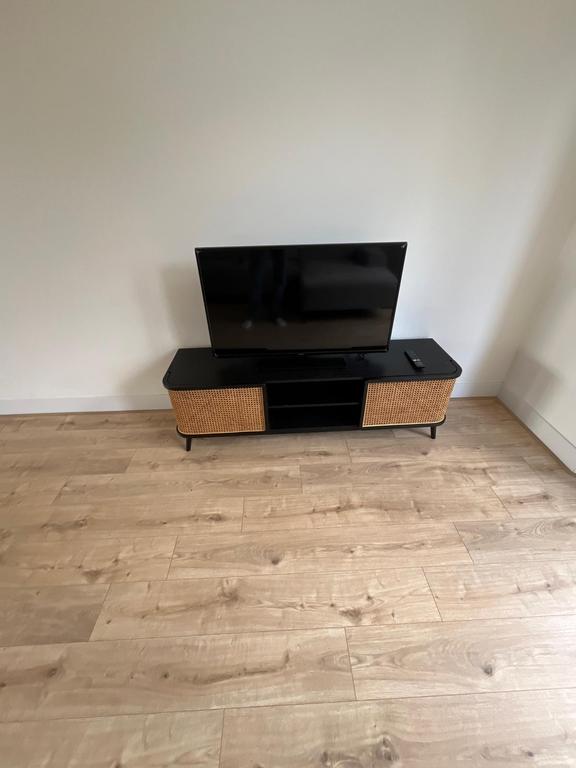 Furnished Student Apartment with Roof Terrace - Image 31