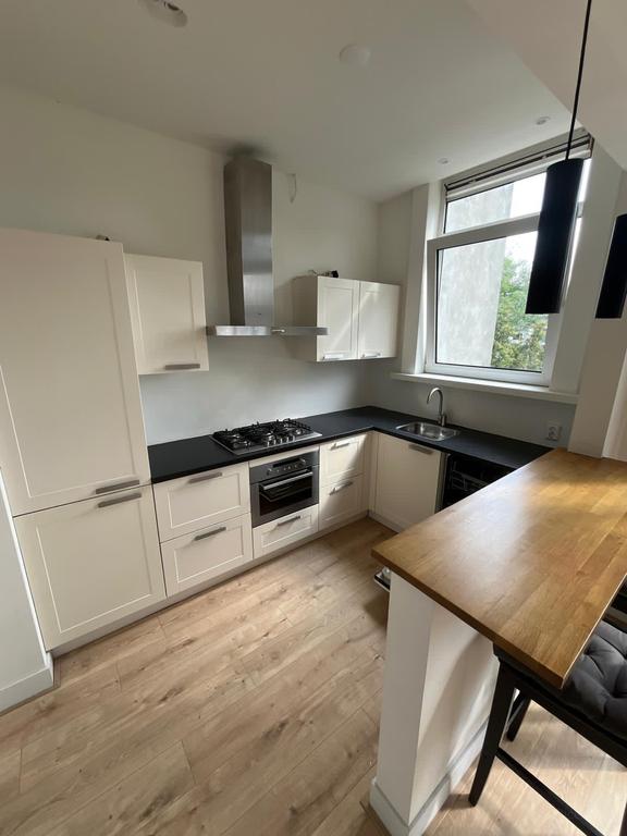 Furnished Student Apartment with Roof Terrace - Image 34