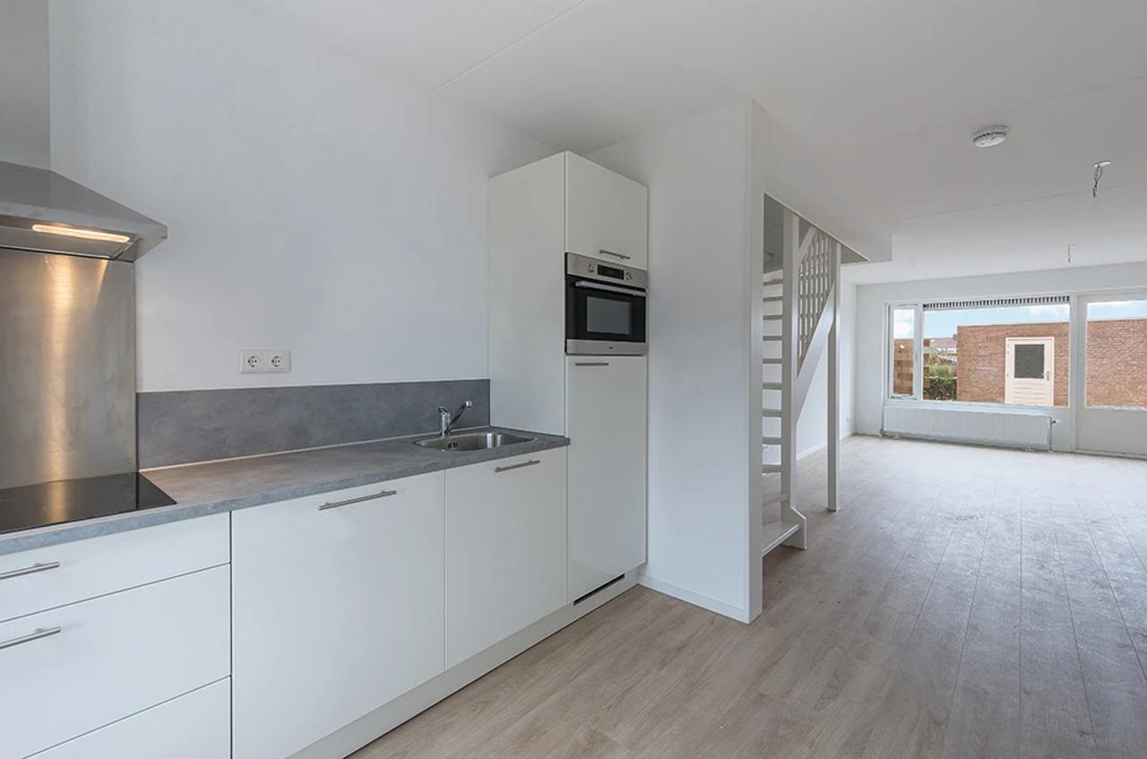 Hoekwoning met oprit en 3 slaapkamers - Afbeelding 6