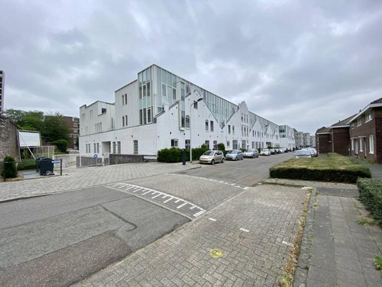 106 m² appartement met balkon in Mariaberg - Afbeelding 2