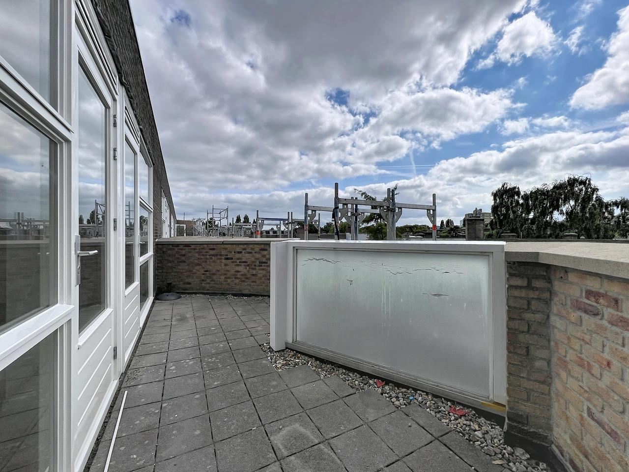 85 m2 met groot balkon in Amsterdam-Zuid - Afbeelding 7