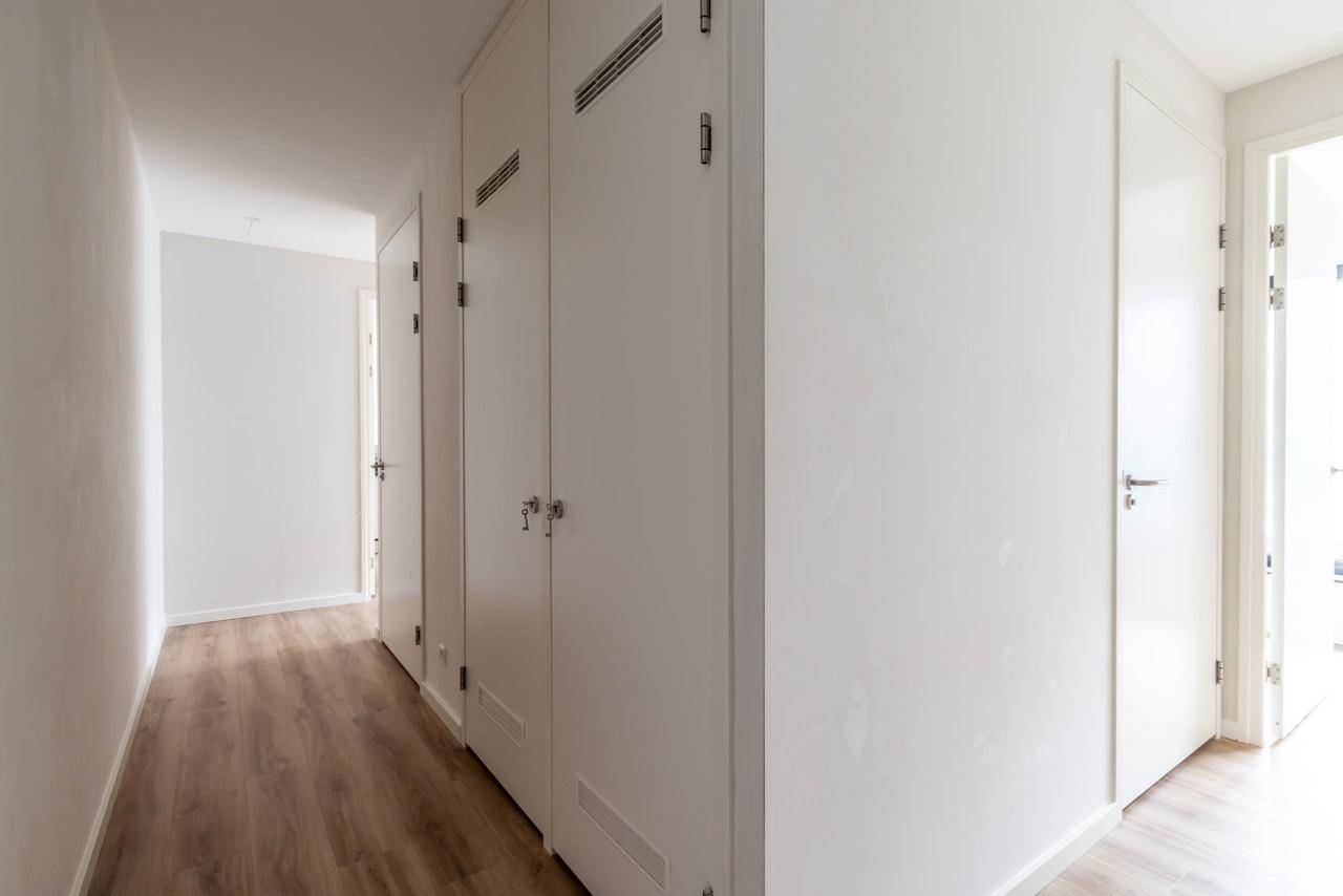 Wonen aan het IJ met balkon en 2 slaapkamers - Afbeelding 3