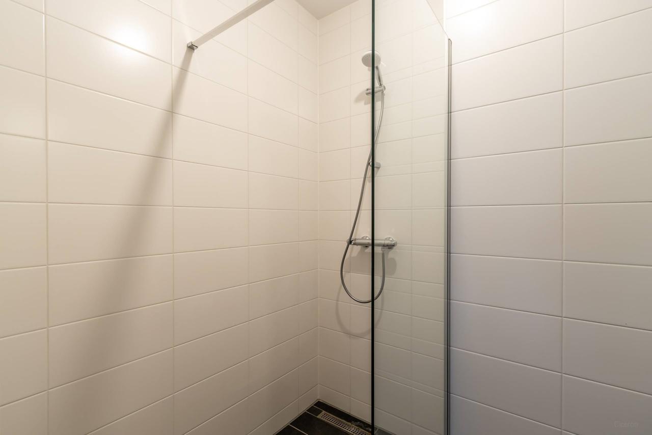 Wonen aan het IJ met balkon en 2 slaapkamers - Afbeelding 14