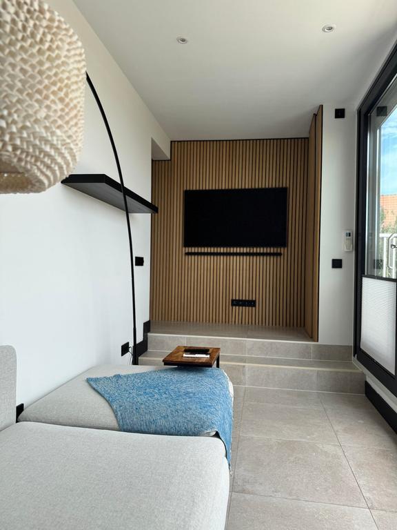Bovenste etage met terras aan Europaplein - Afbeelding 4