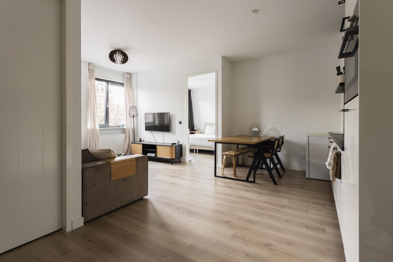 Appartement met 2 slaapkamers en terras - Afbeelding 2