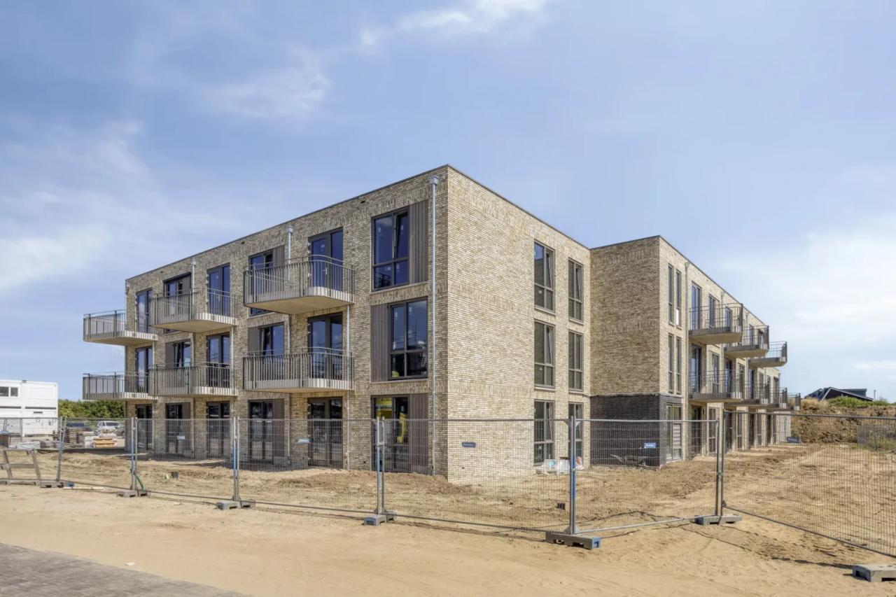 2-bedroom apartment with balcony in Zevenaar - Image 2