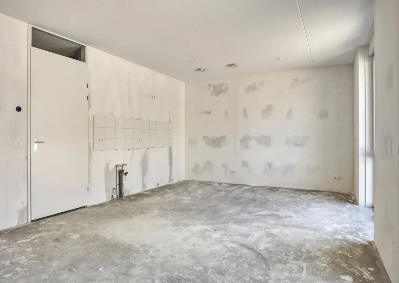 2-bedroom apartment with balcony in Zevenaar - Image 28