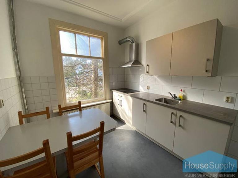 Kamer met balkon aan Berg en Bos - Afbeelding 8