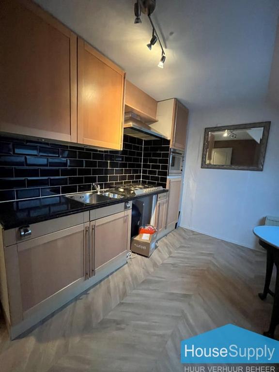 Gemeubileerde bovenwoning met balkon - Afbeelding 8