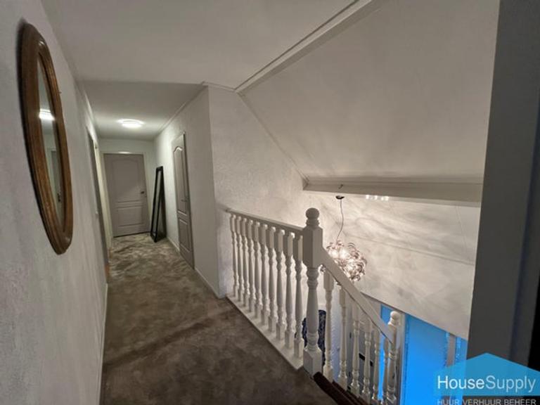 Gemeubileerde bovenwoning met balkon - Afbeelding 15