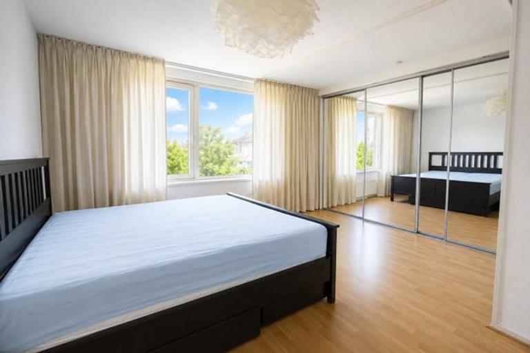 Family Home with Garden & Parking in Amstelveen - Image 7
