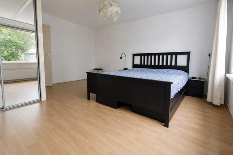 Family Home with Garden & Parking in Amstelveen - Image 8