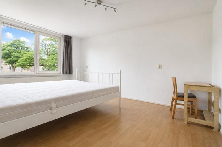 Family Home with Garden & Parking in Amstelveen - Image 10