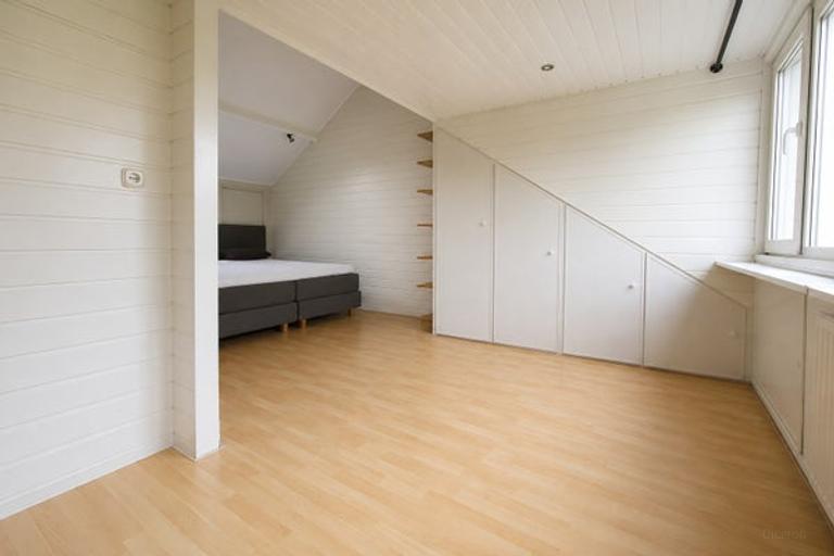 Family Home with Garden & Parking in Amstelveen - Image 11