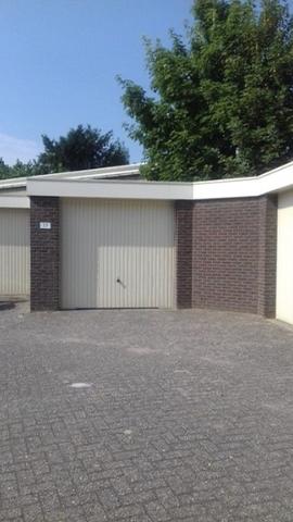 2-room apartment with balcony and garage - Image 14