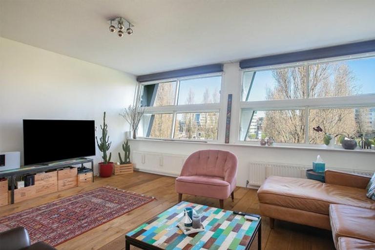 110 m² Maisonette with Terrace and Parking - Image 2