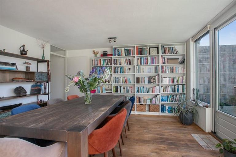 110 m² Maisonette with Terrace and Parking - Image 11