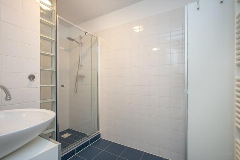 110 m² Maisonette with Terrace and Parking - Image 15