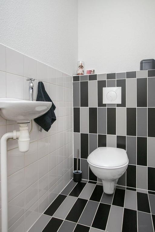 110 m² Maisonette with Terrace and Parking - Image 22