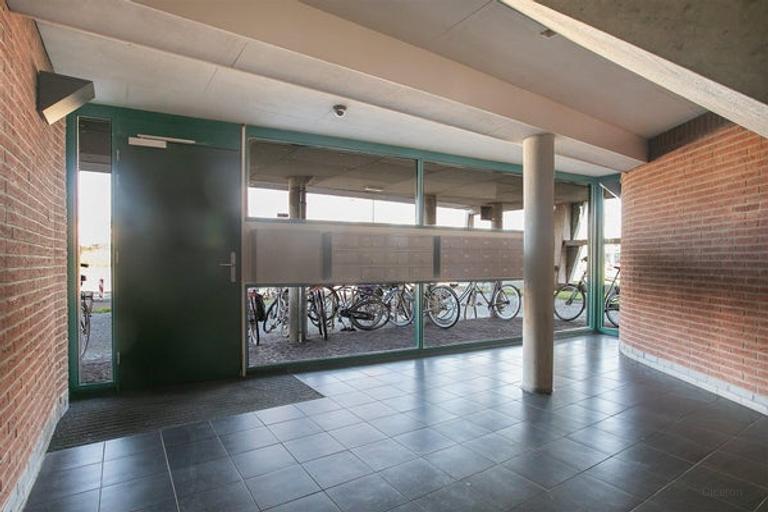 110 m² Maisonette with Terrace and Parking - Image 25
