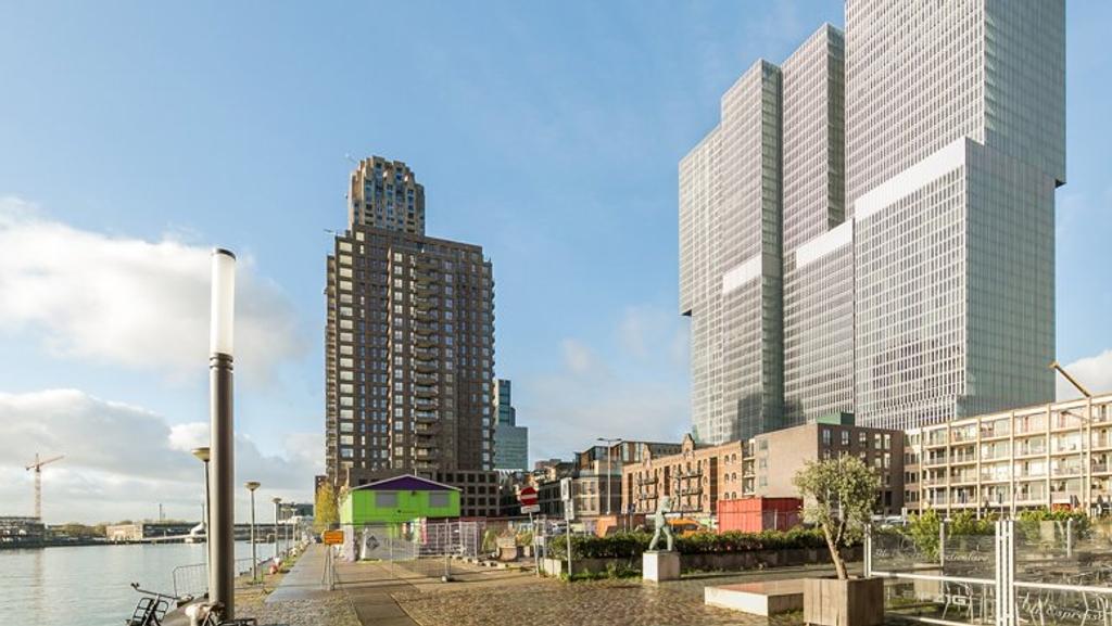 83 m² 14th floor apartment with balcony in Kop van Zuid - Image 3