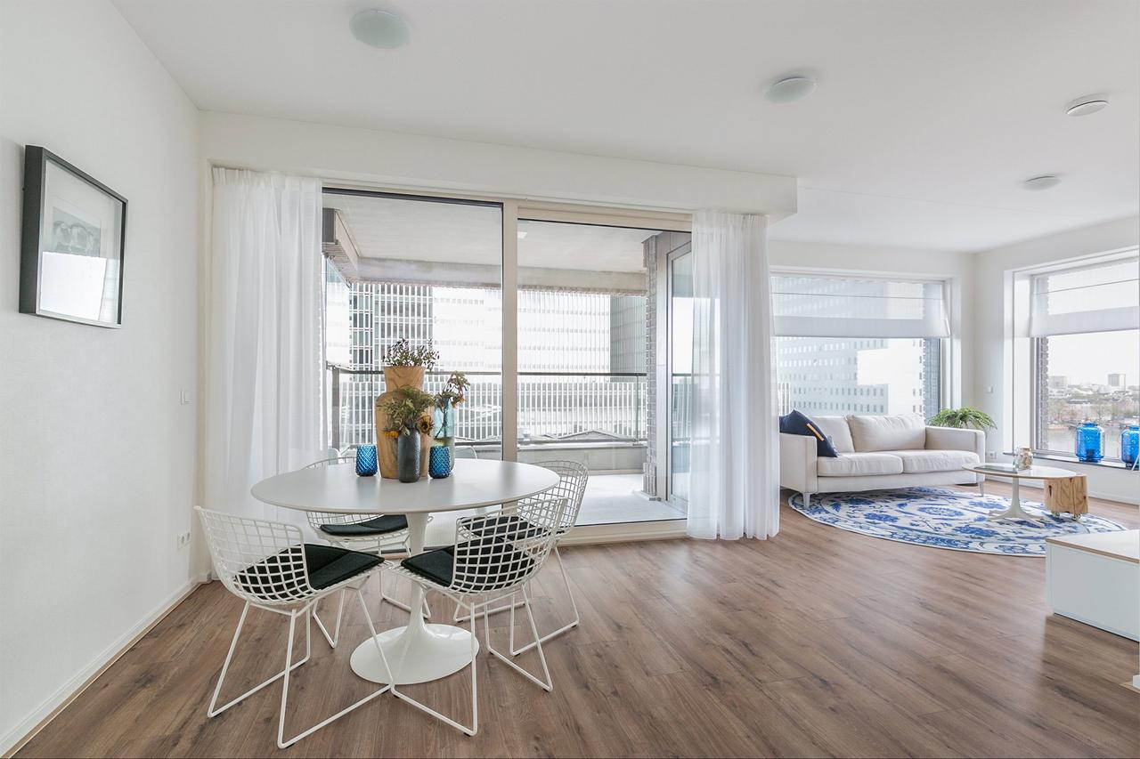 83 m² 14th floor apartment with balcony in Kop van Zuid - Image 13