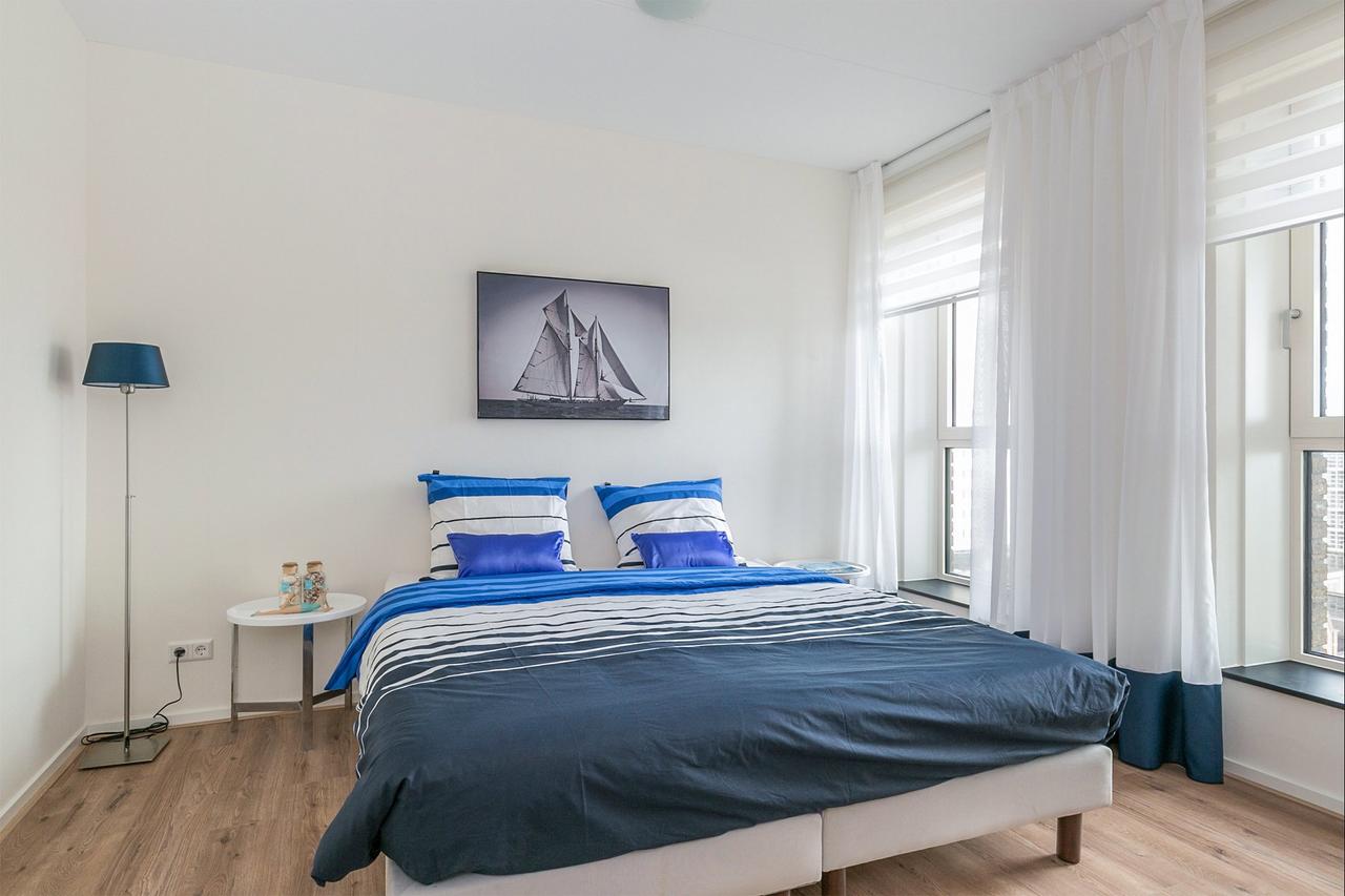 83 m² 14th floor apartment with balcony in Kop van Zuid - Image 16
