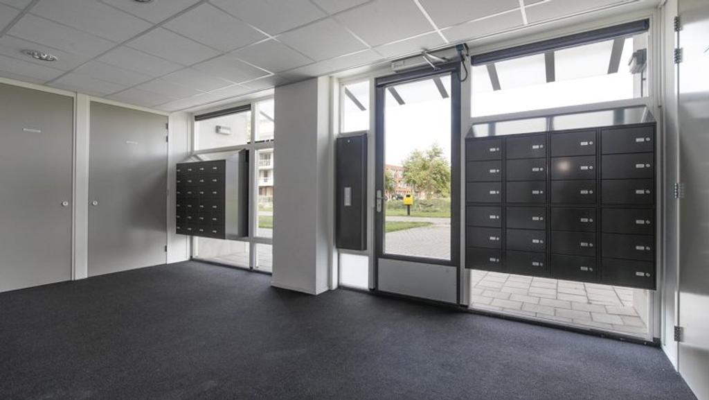 97 m² appartement met lang balkon - Afbeelding 1