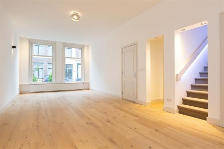 Parterrewoning van 169 m² met tuin en lift - Afbeelding 4