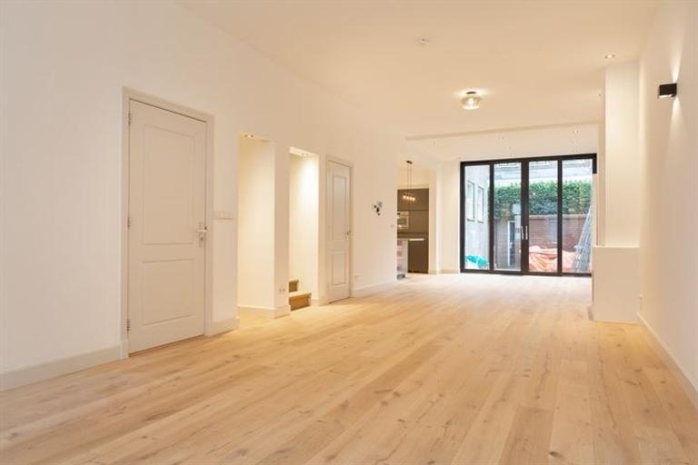Parterrewoning van 169 m² met tuin en lift - Afbeelding 7