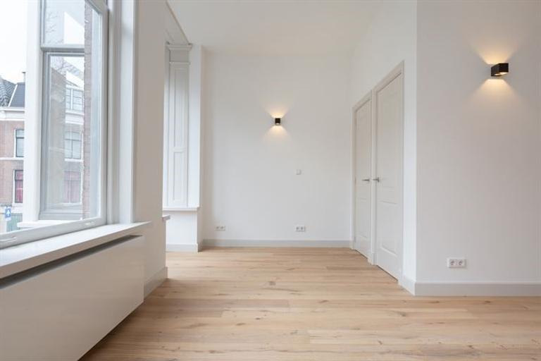 Parterrewoning van 169 m² met tuin en lift - Afbeelding 22
