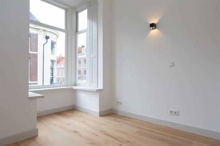 Parterrewoning van 169 m² met tuin en lift - Afbeelding 23
