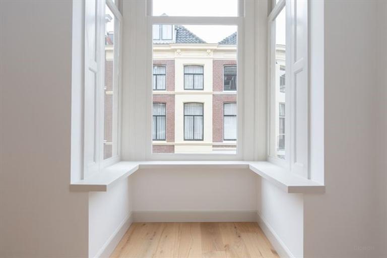 Parterrewoning van 169 m² met tuin en lift - Afbeelding 24