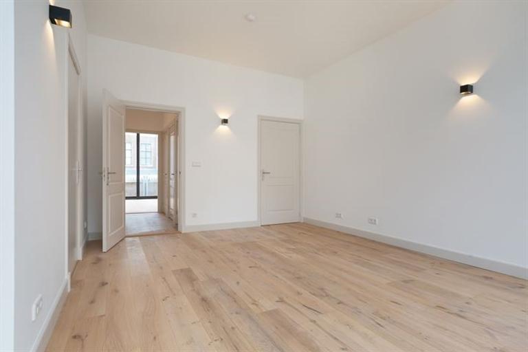 Parterrewoning van 169 m² met tuin en lift - Afbeelding 27