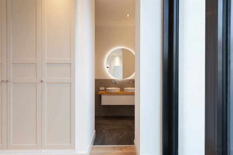 Parterrewoning van 169 m² met tuin en lift - Afbeelding 41