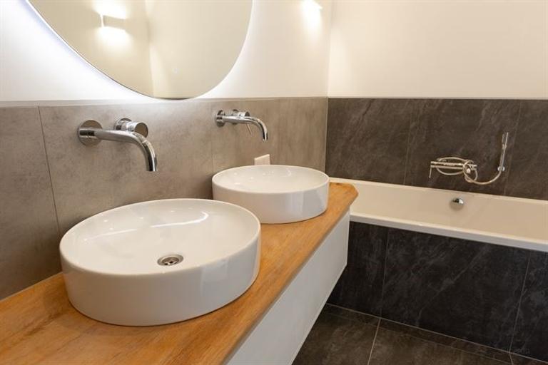 Parterrewoning van 169 m² met tuin en lift - Afbeelding 43