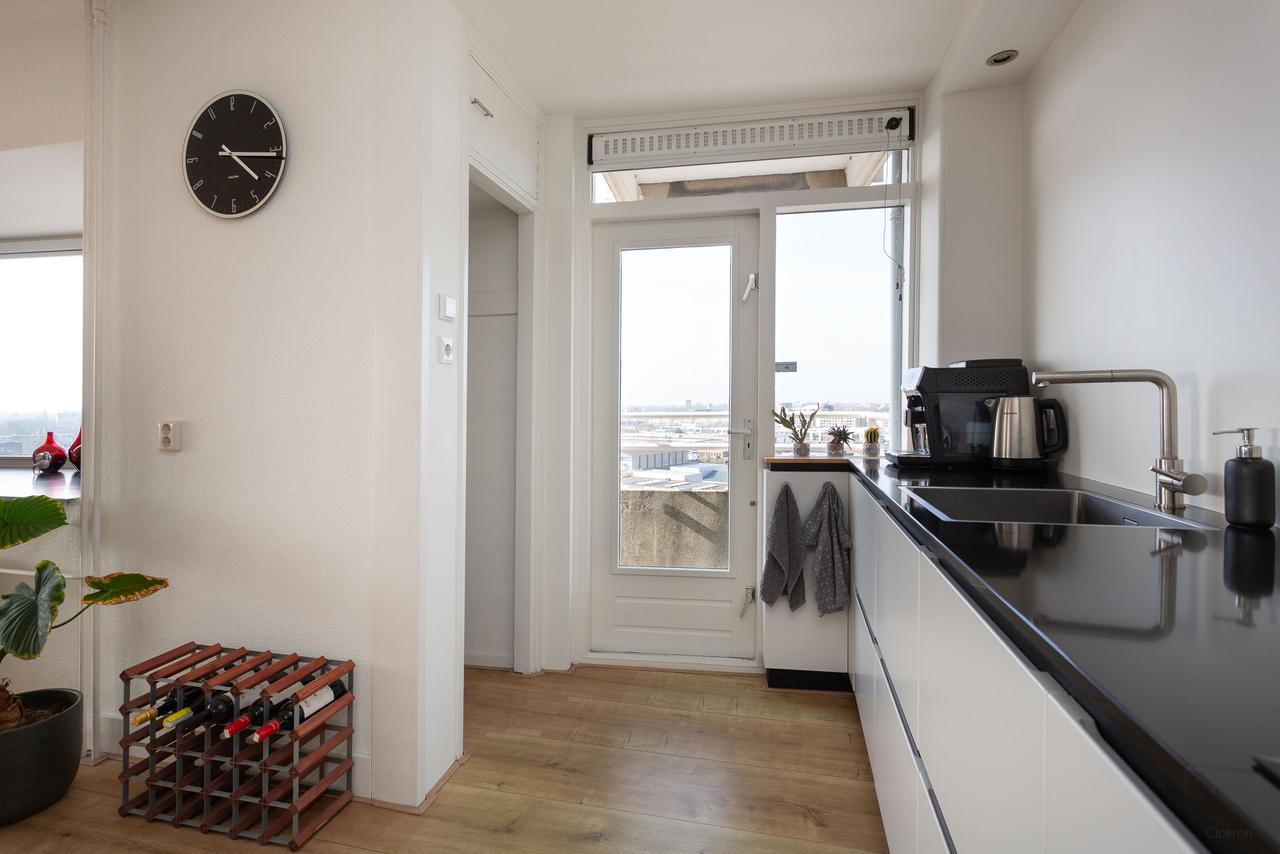 Hoekappartement op 10e verdieping met vrij uitzicht - Afbeelding 6
