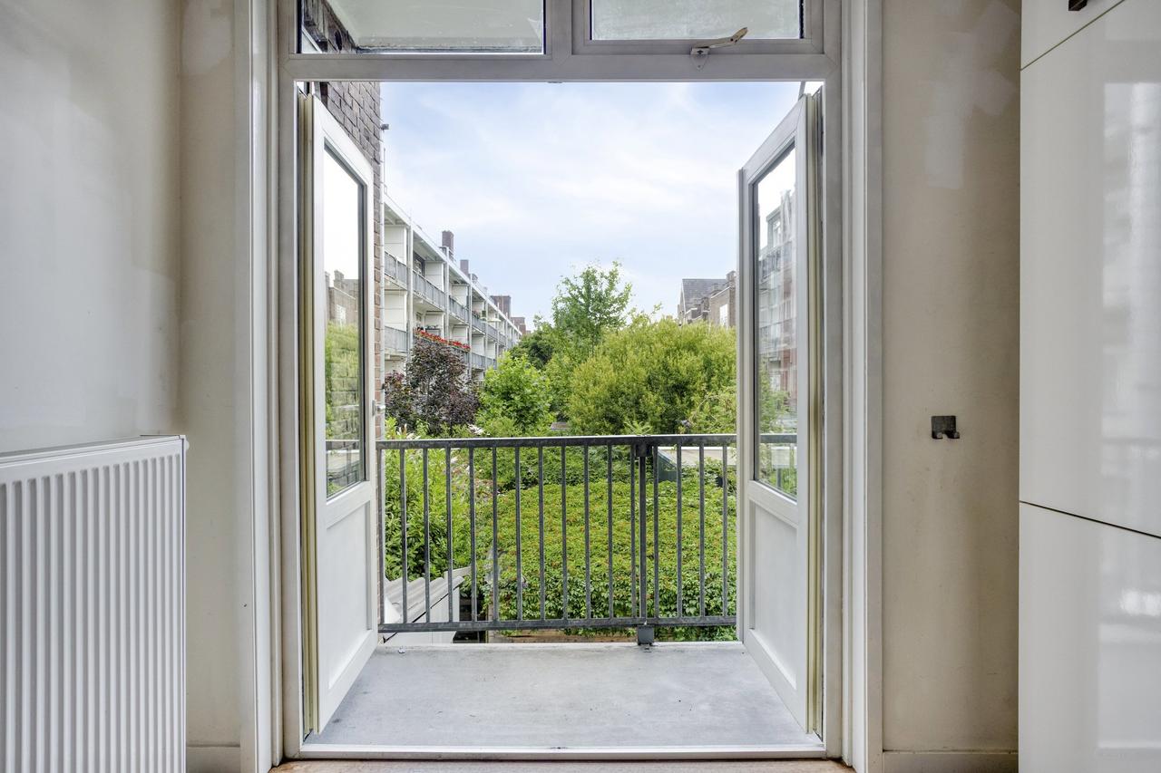 Appartement met twee balkons in de Rivierenbuurt - Afbeelding 9