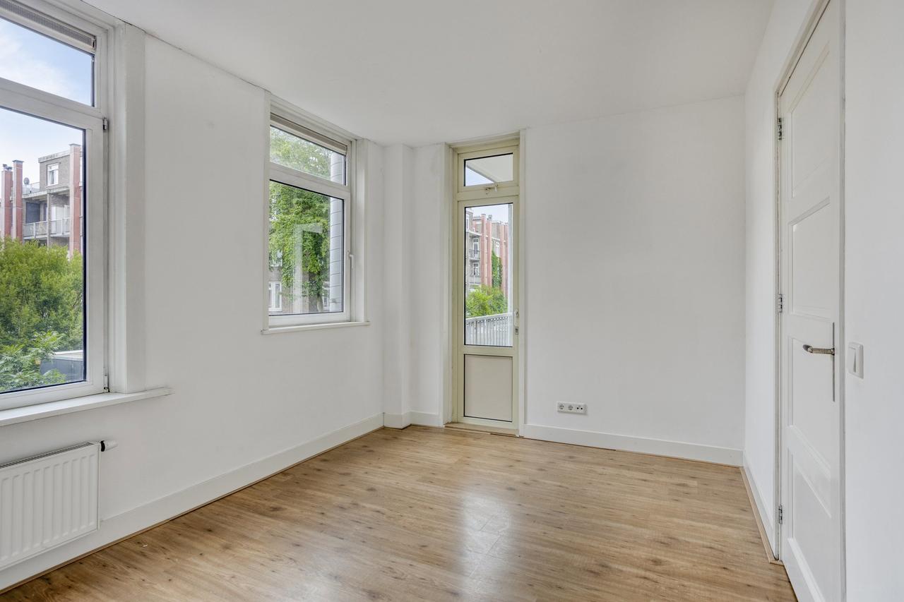 Appartement met twee balkons in de Rivierenbuurt - Afbeelding 14