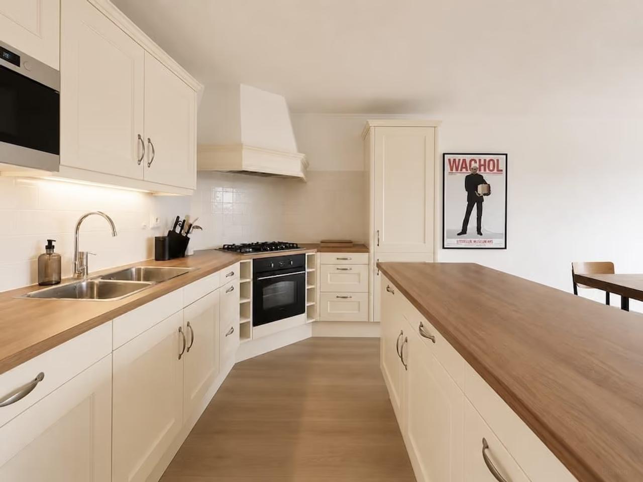 Gemeubileerd 3-kamerappartement met lift - Afbeelding 7