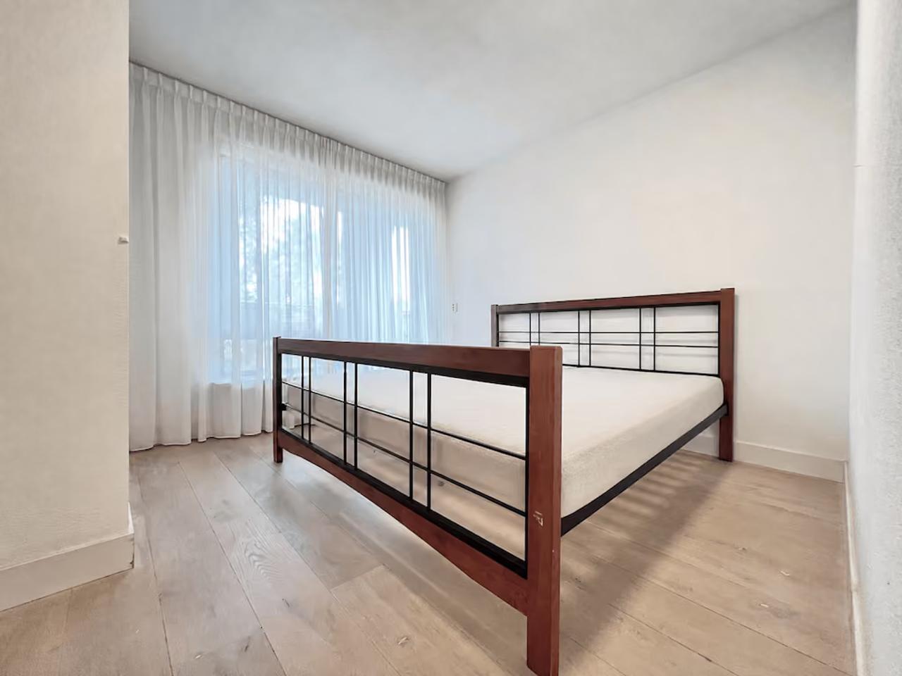 Gemeubileerd 3-kamerappartement met lift - Afbeelding 9