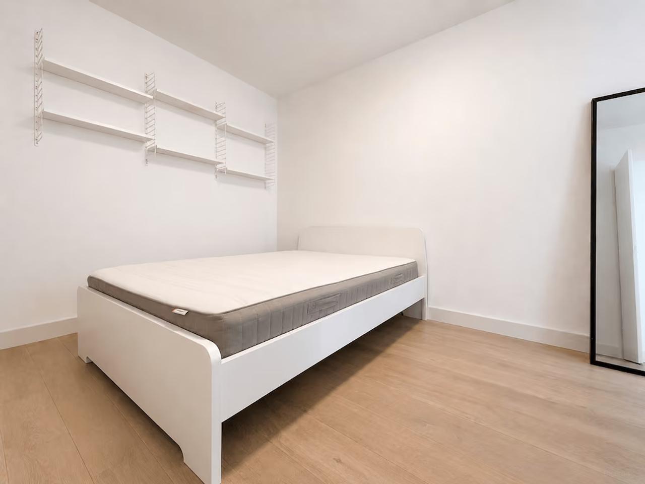 Gemeubileerd 3-kamerappartement met lift - Afbeelding 11