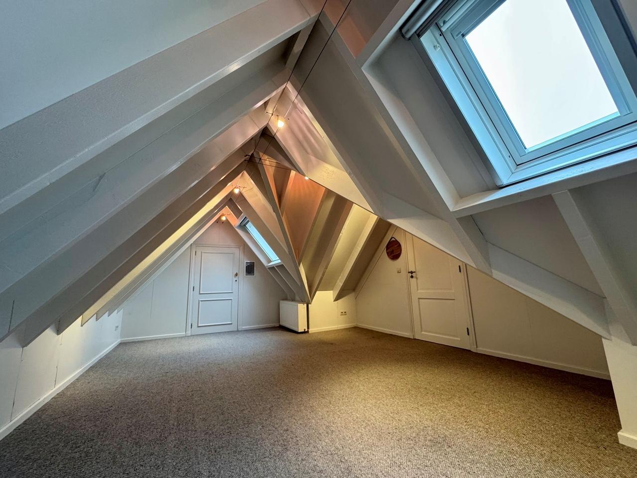 Detached Living with Garden and Garage - Image 34