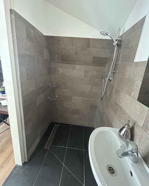 Studio in the Heart of Breda with Private Bathroom - Image 4