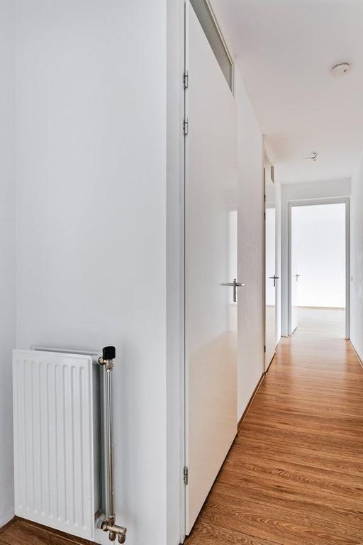 Licht 3-kamerappartement met groot balkon - Afbeelding 4
